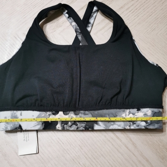 NWT! Ivanka Trump Active Bra - Picture 12 of 12